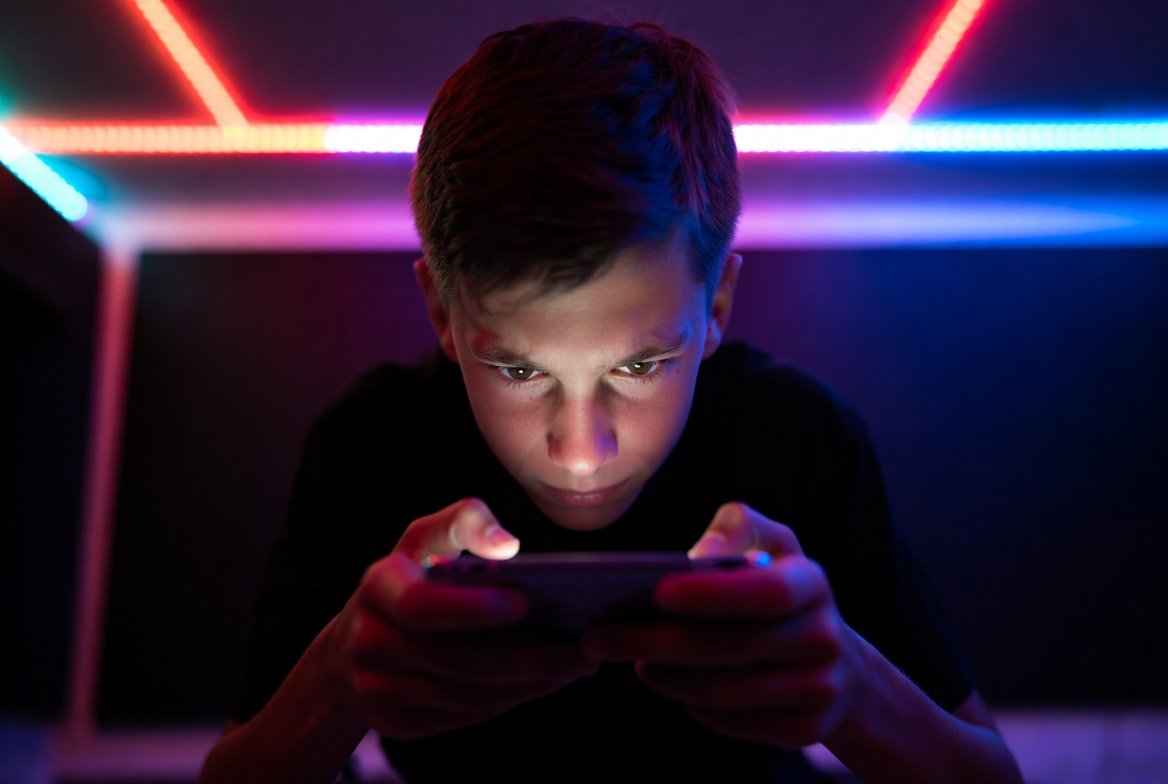 This New Tech Trend Is Changing How People Use Their Phones